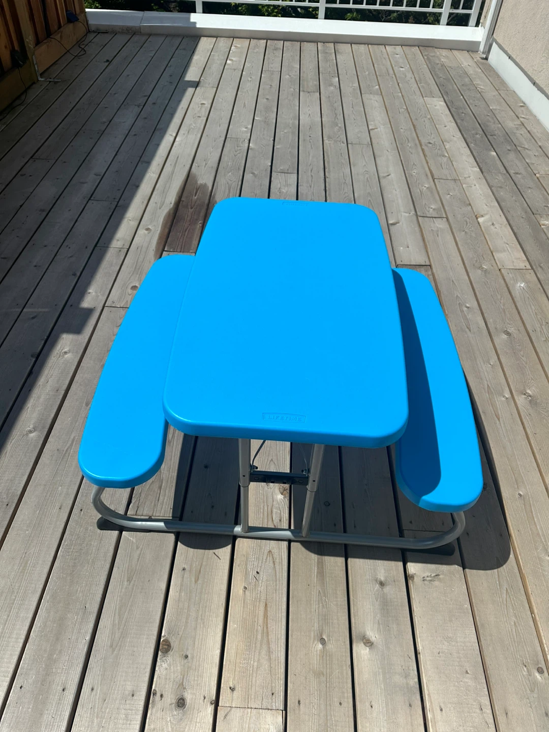 Little Tikes Blue Picnic Table (Foldable) - photo 2