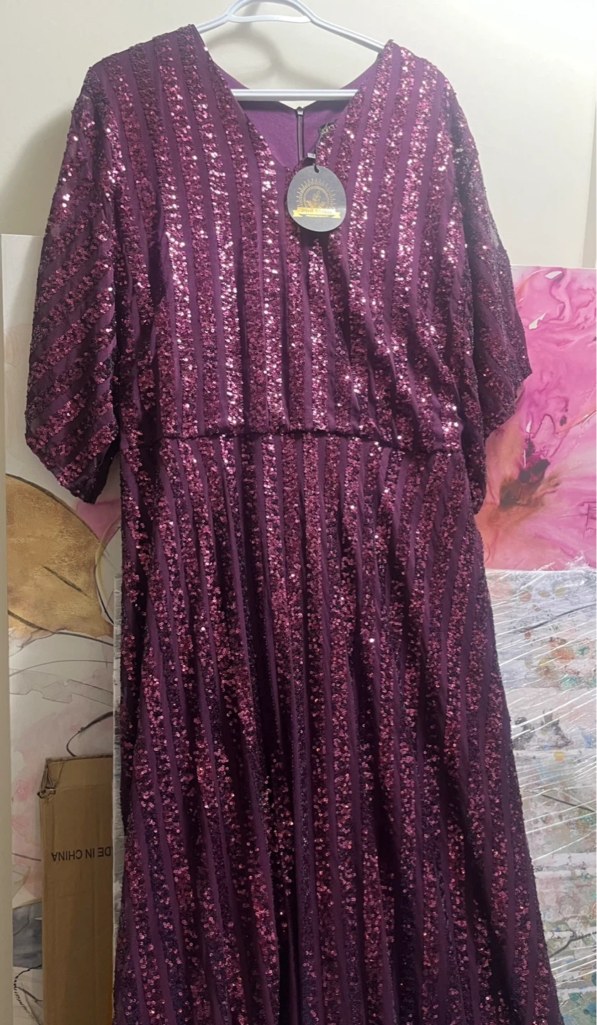 Jolie Donna Sequin Dress - UK 22 & 18