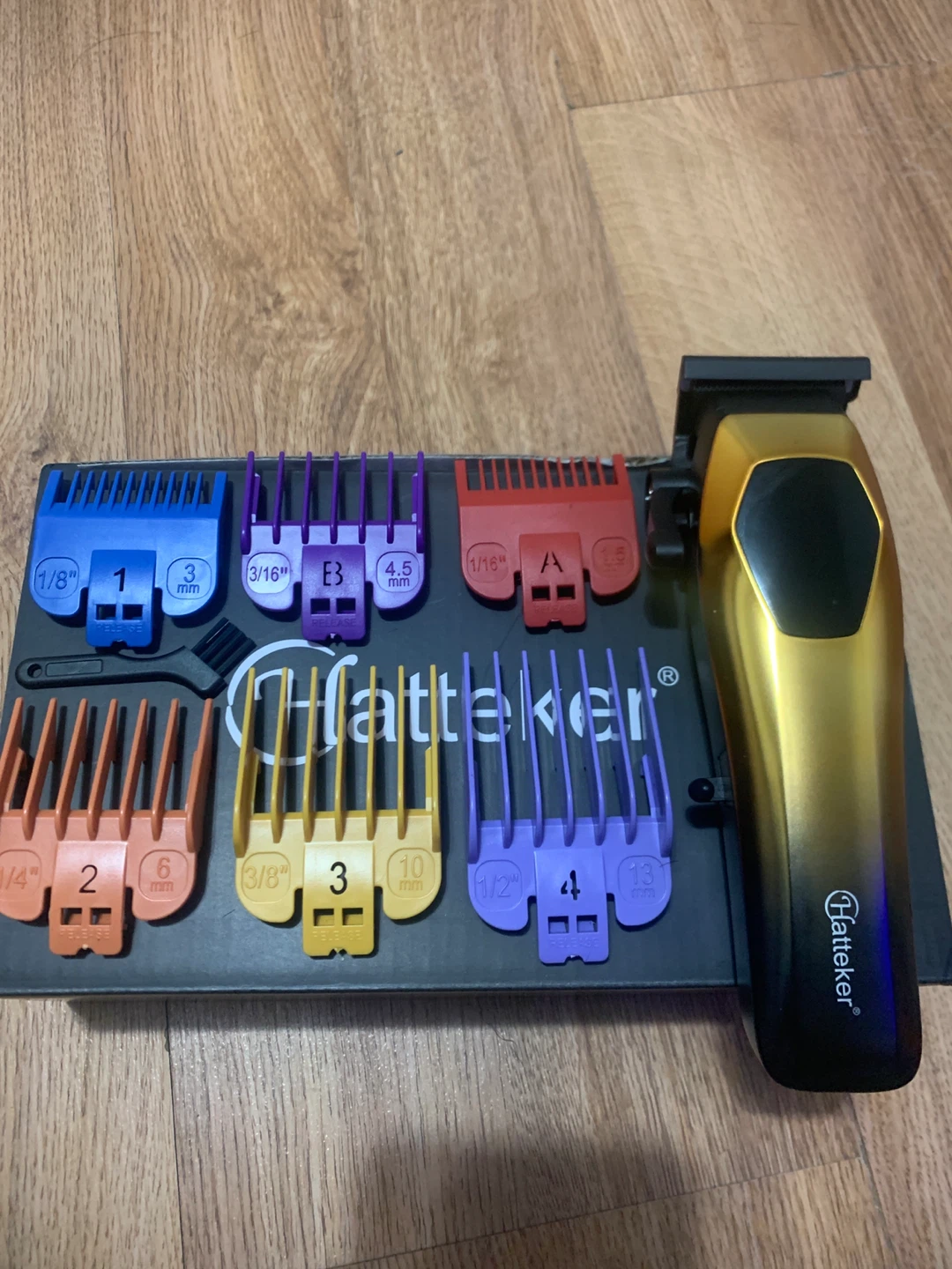 Hatteker Gold Hair Clipper Kit with 8 Guards