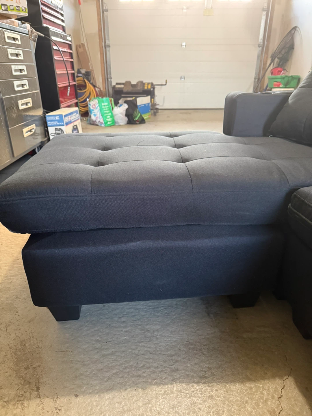 Couch with chaise - photo 5