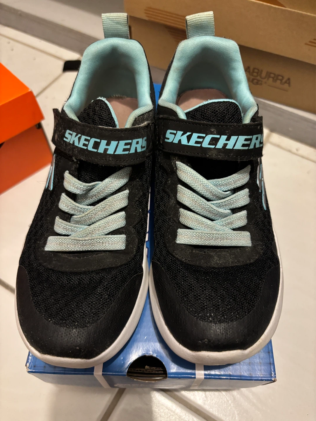 Skechers Dynamight Lead Runner Girls Shoes Black Size 1