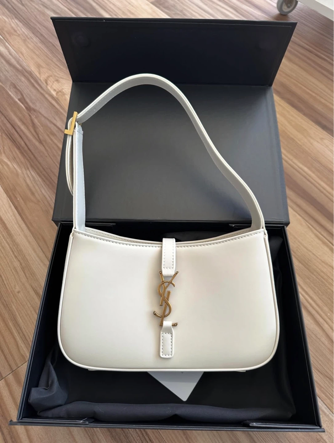 YSL SHOULDER BAG