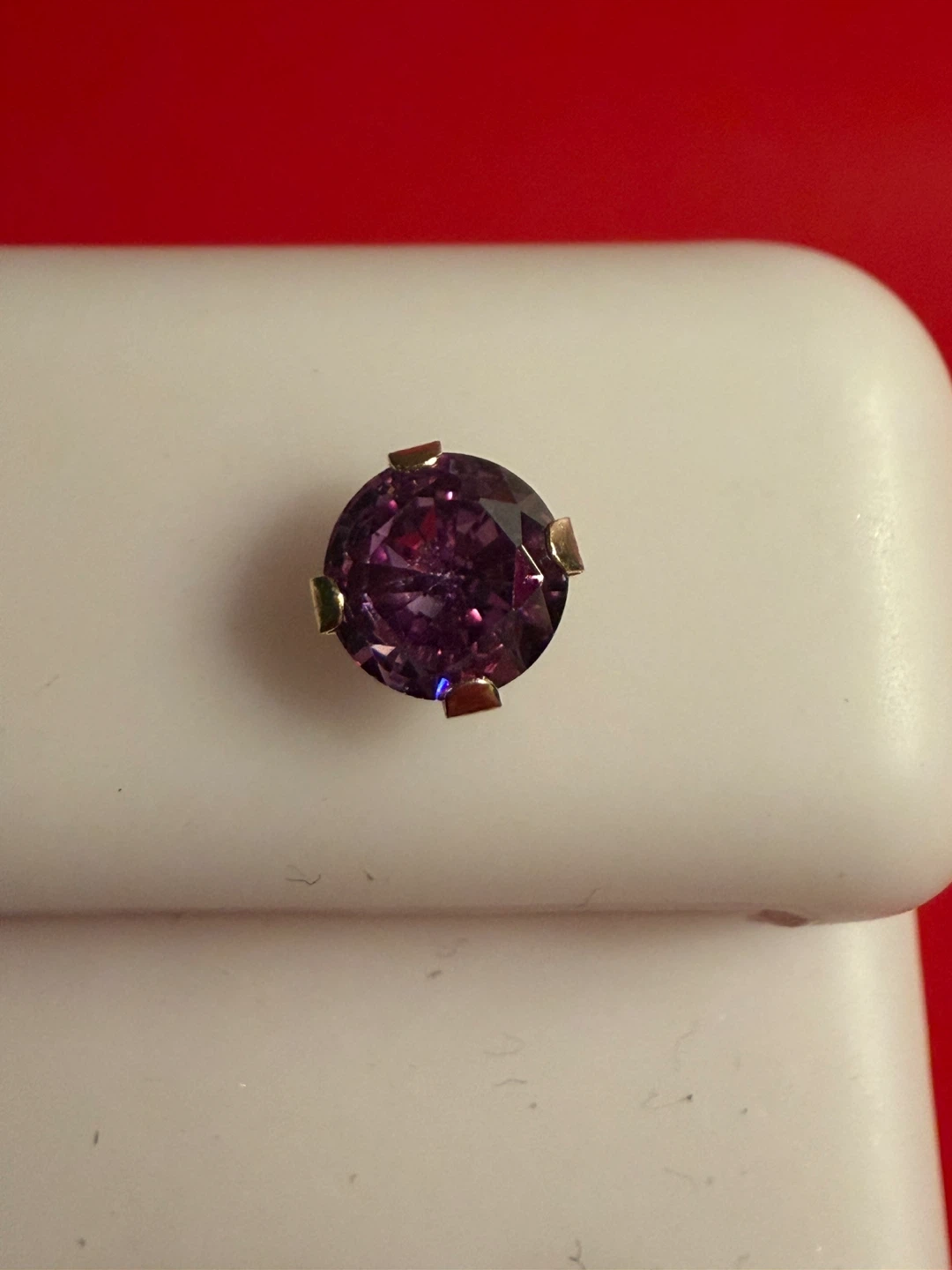 14K Gold Purple Moissanite Stud Earrings - photo 2