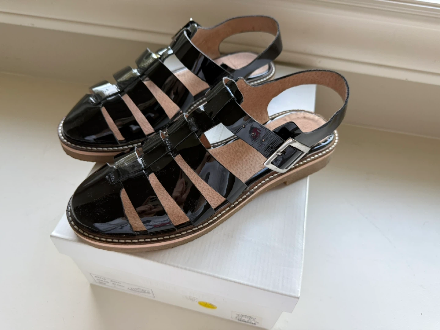 Silence + Noise Black Patent Gladiator Sandals Size 7 - photo 4