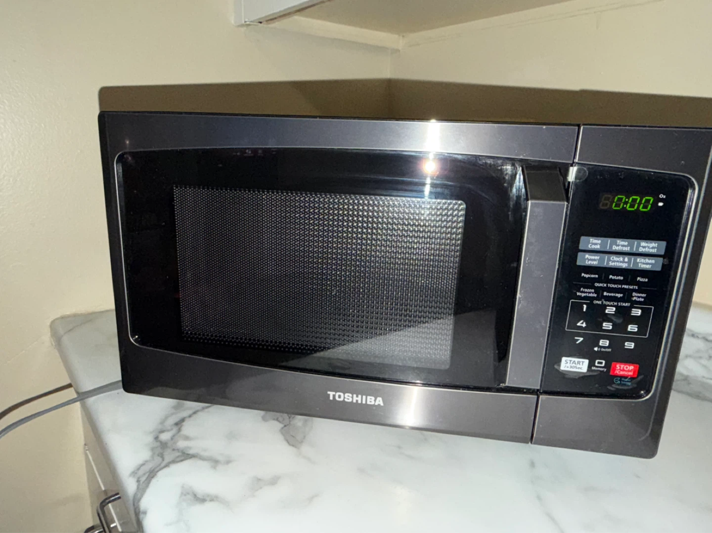 Toshiba Microwave - photo 2