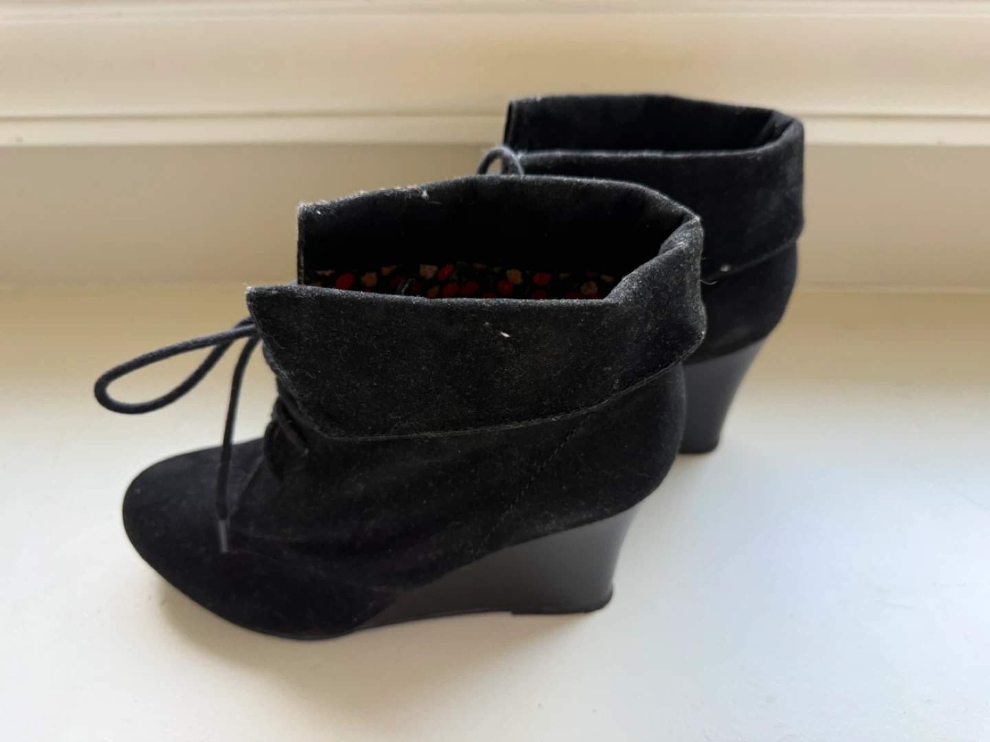Topshop Black Suede Wedge Ankle Boots size 7 - photo 3