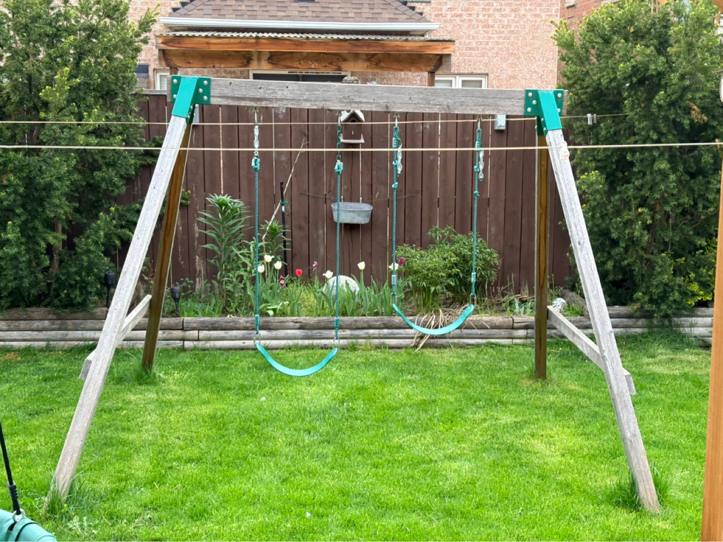 Wooden Swing Set with 2 Green Swings - photo 3