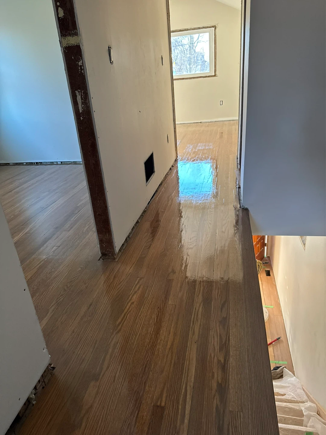 Sand & stain