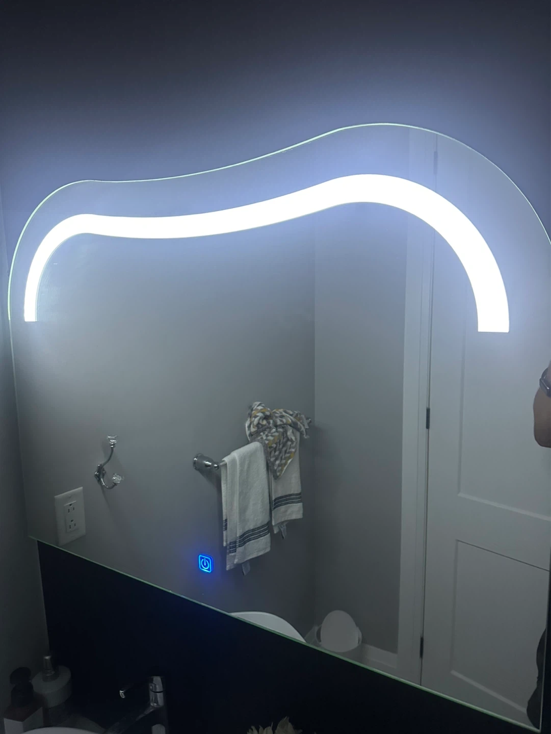 Modern LED Vanity Mirror - photo 2