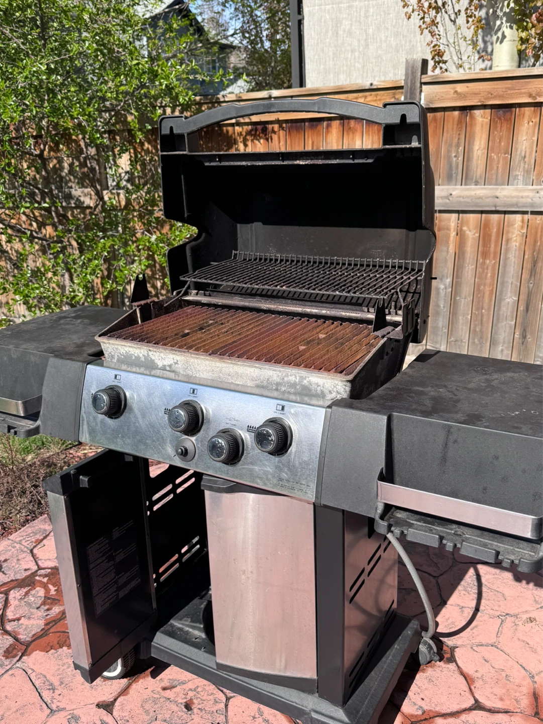 Broil King Signet Natural Gas Grill - photo 3