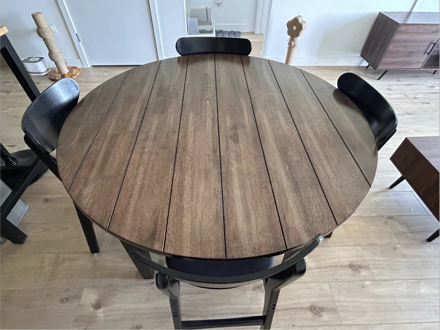 Round Wood Dining Table with 4 Chairs