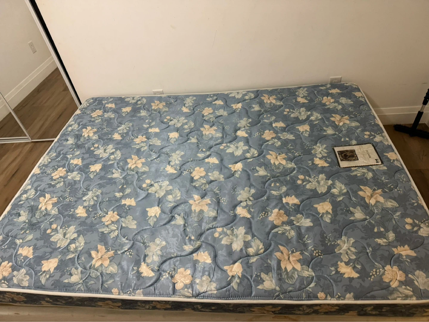 Montigo Queen Size Mattress - photo 4