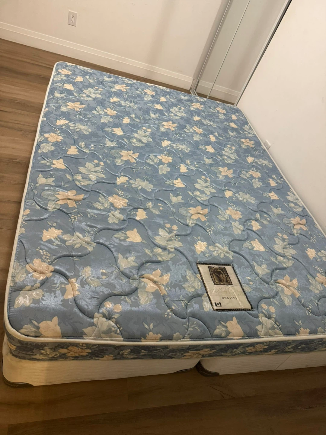 Montigo Queen Size Mattress - photo 3