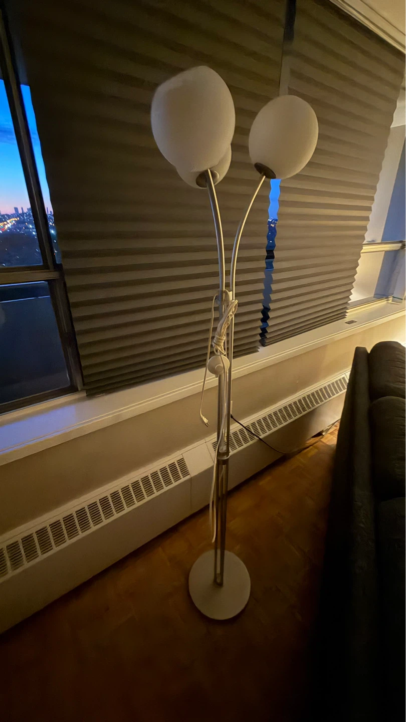 Modern 3-Head Arc Floor Lamp - photo 3