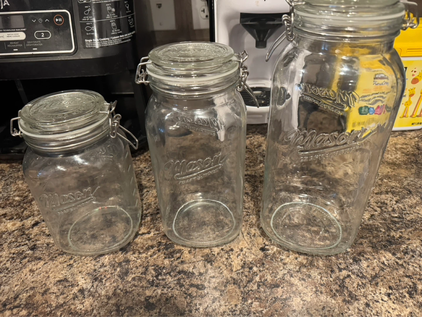 Mason Glass Jars with Lids (Set of 3)