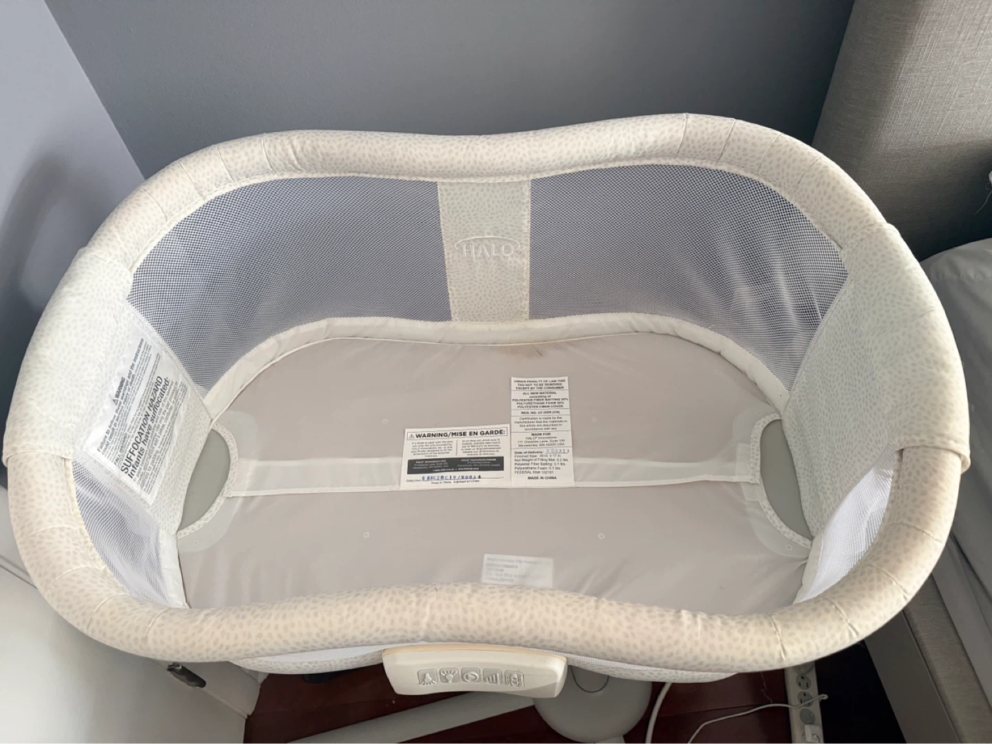 Used Halo Bassinet - photo 3