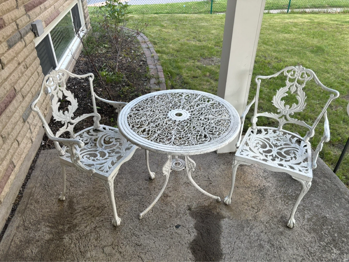 White Cast Iron Bistro Set - photo 2