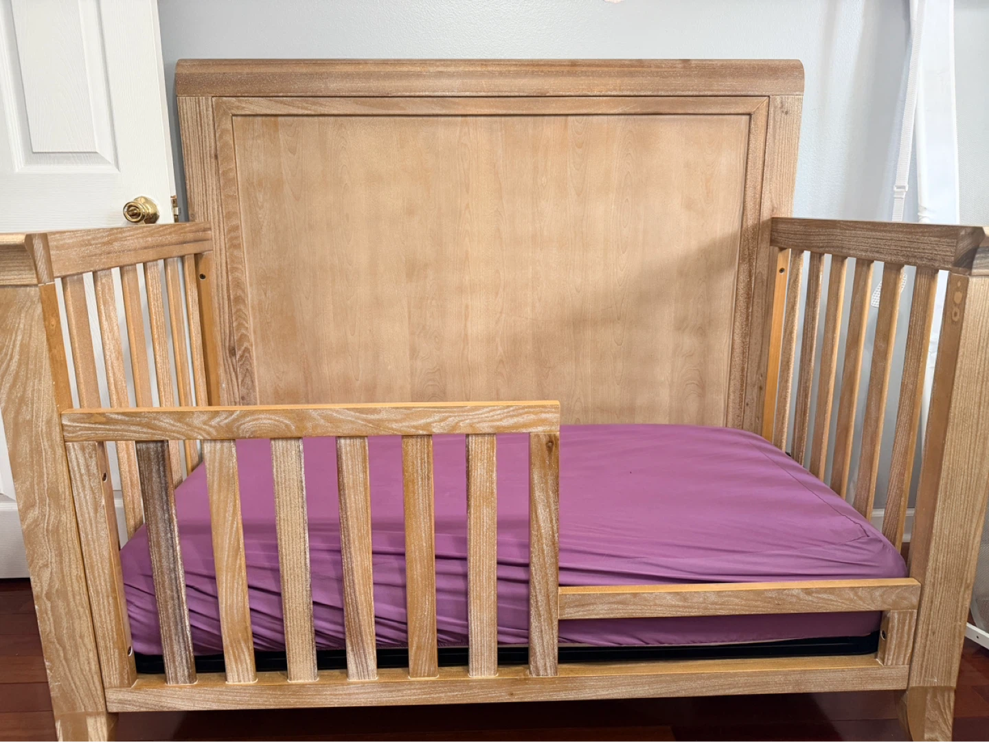 Milk Street Baby Crib/Toddler Bed