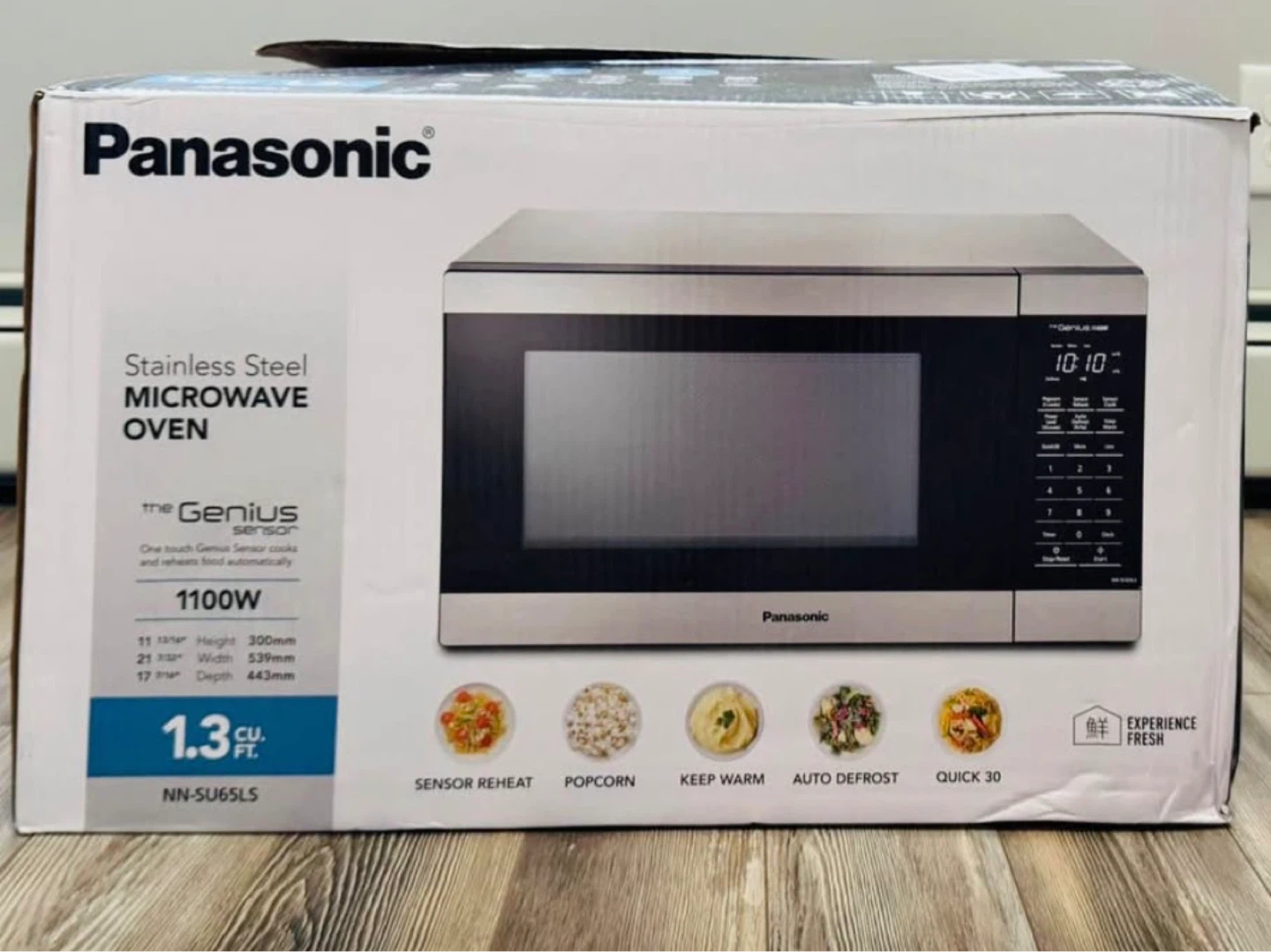 Panasonic NN-SU65LS Stainless Steel Microwave Oven 1.3 cu. ft.