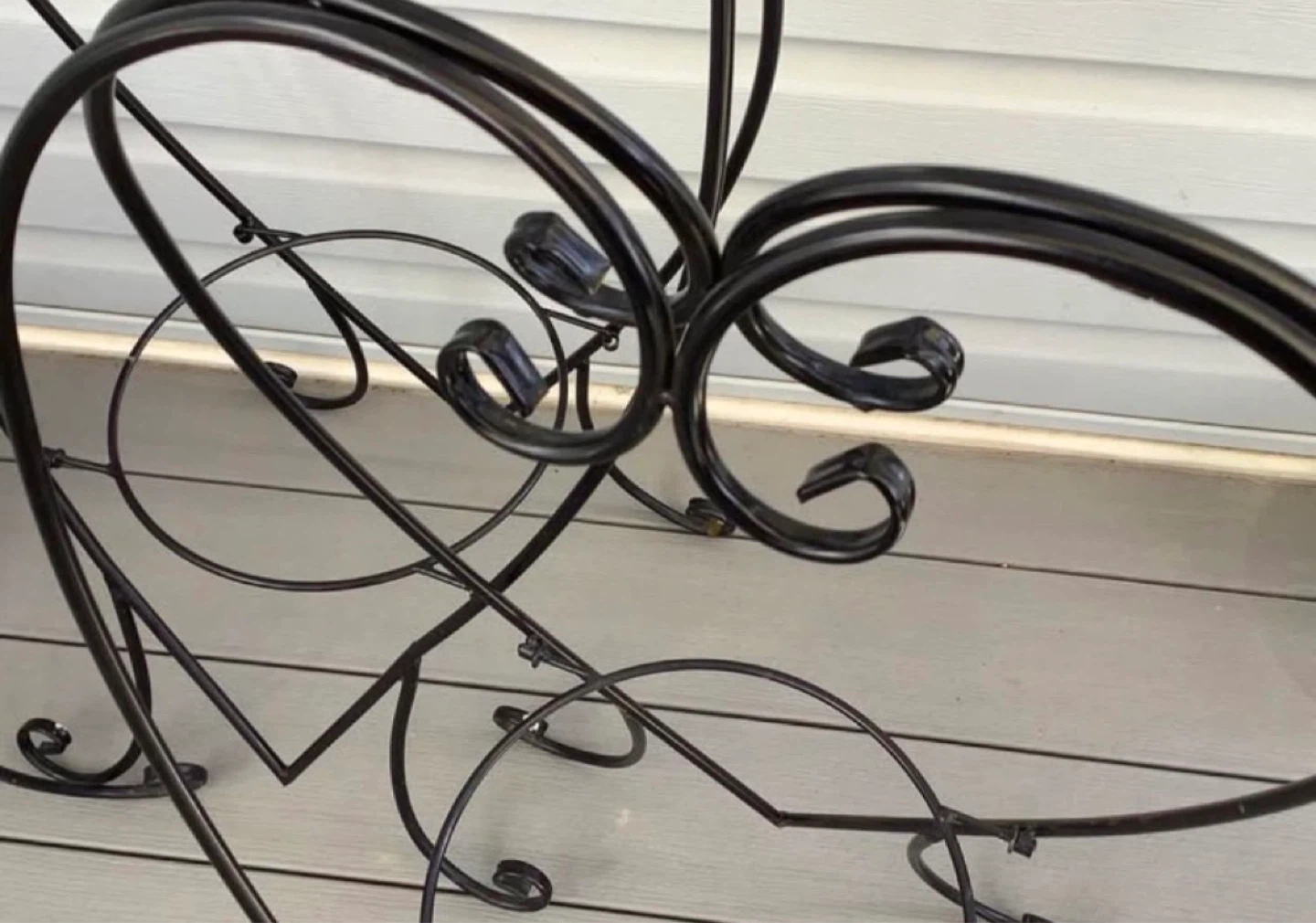 Black Metal Heart Shape Plant Stands - photo 5