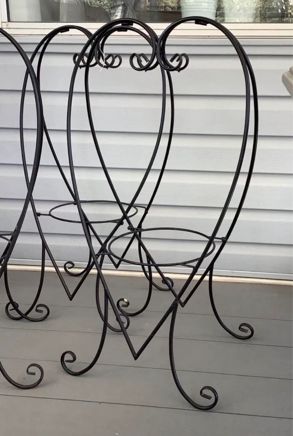 Black Metal Heart Shape Plant Stands - photo 2