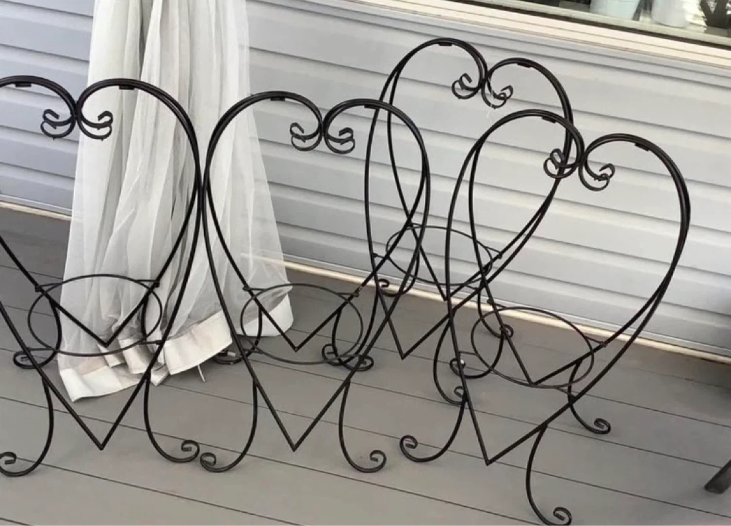 Black Metal Heart Shape Plant Stands - photo 3
