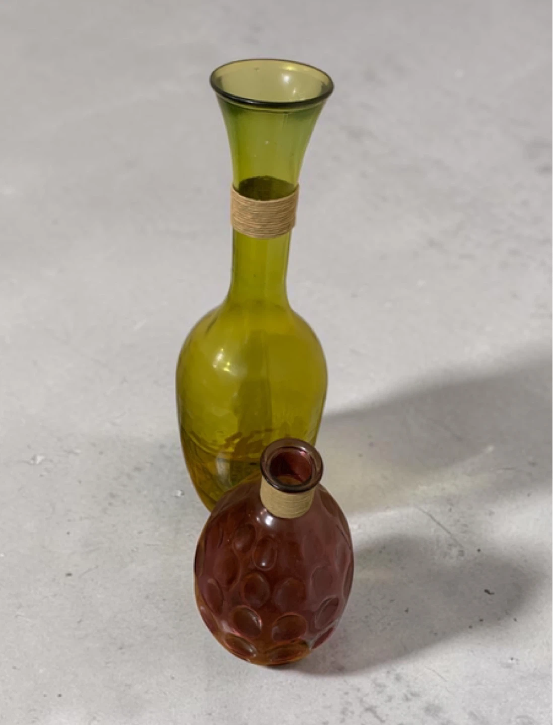 Set of 2 Glass Vases - Green and Brown - photo 3
