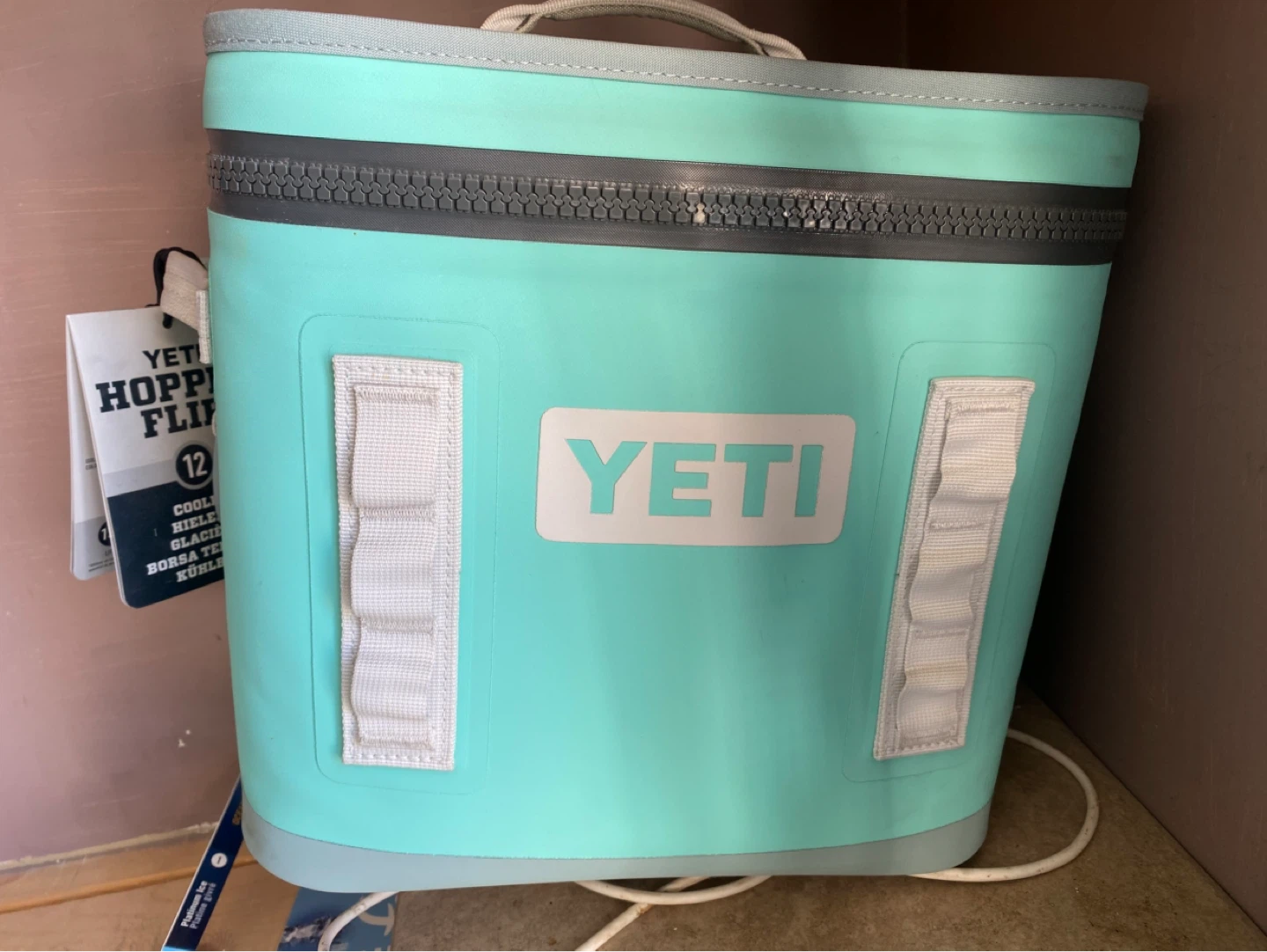 YETI Hopper Flip 12 Aquifer Blue Cooler