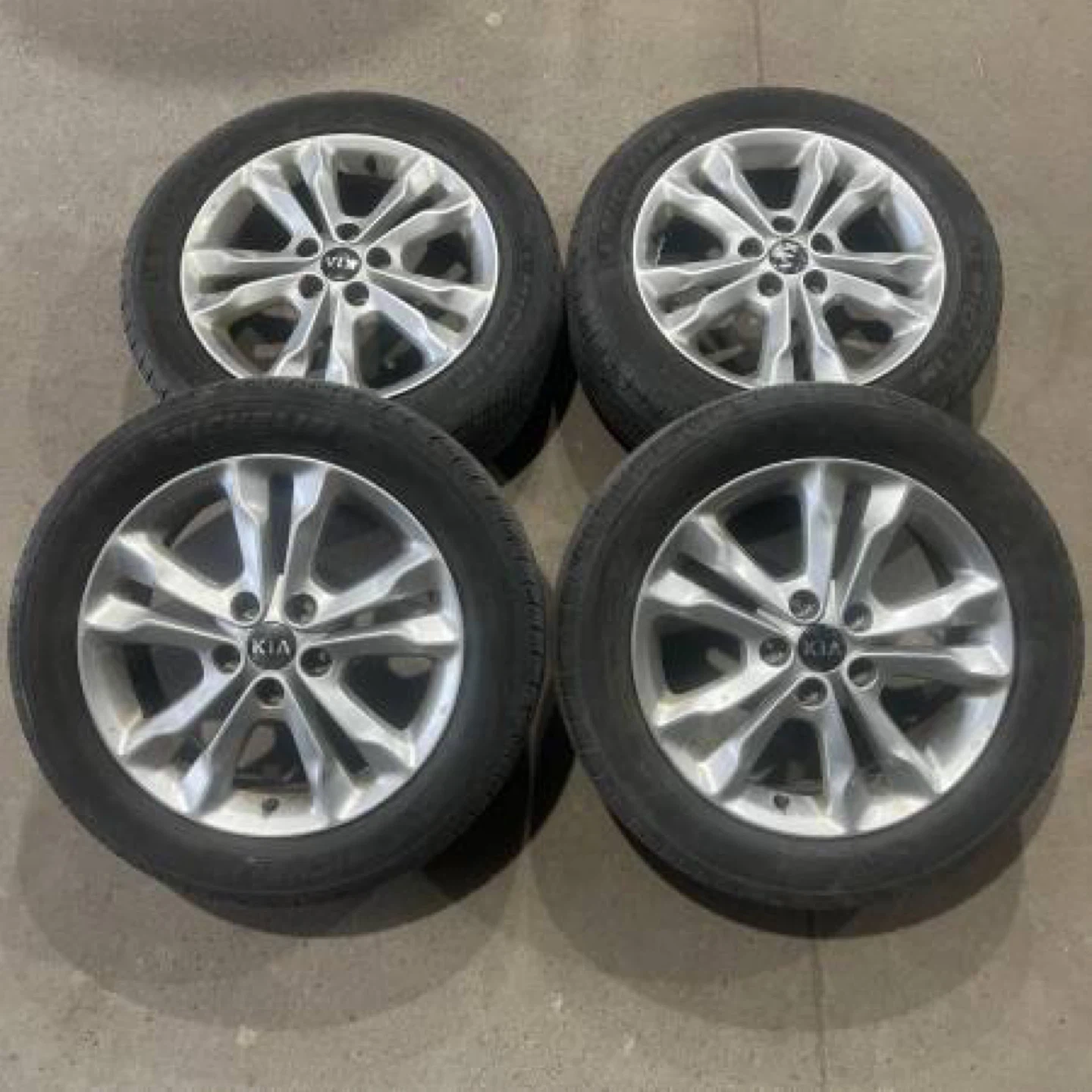 Set of 4 Michelin Tires with Kia Rims