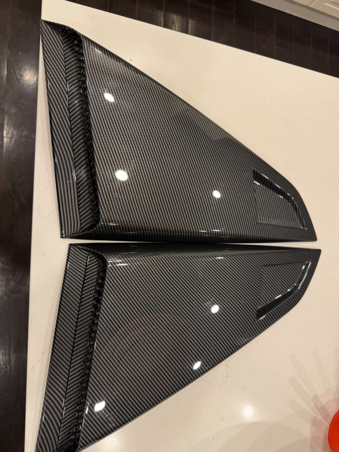 Carbon Fiber patterned  Window Vents for Mustang s650