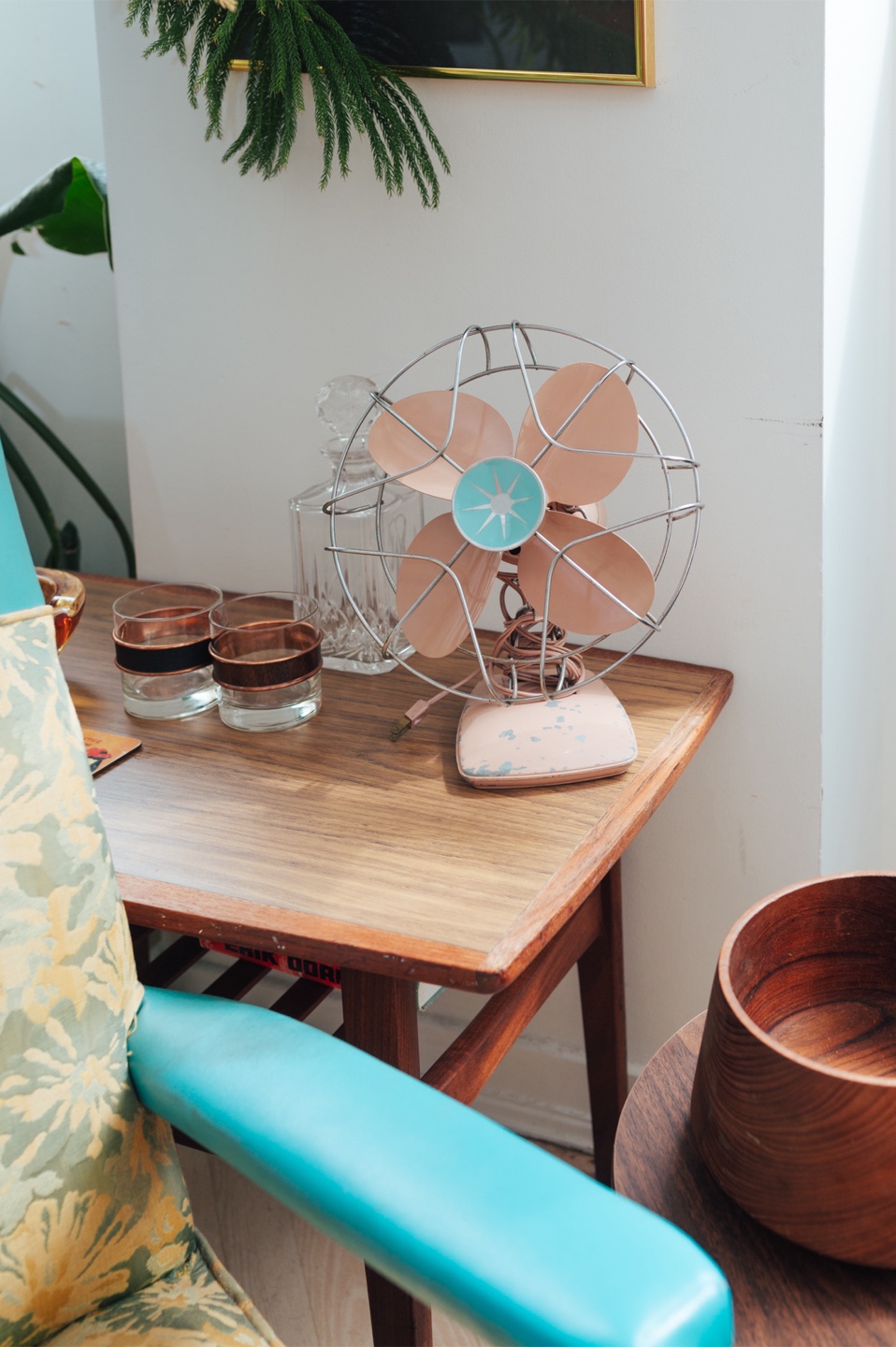 Atomic Era Vintage Terra Cotta Pink Desk Fan - photo 3