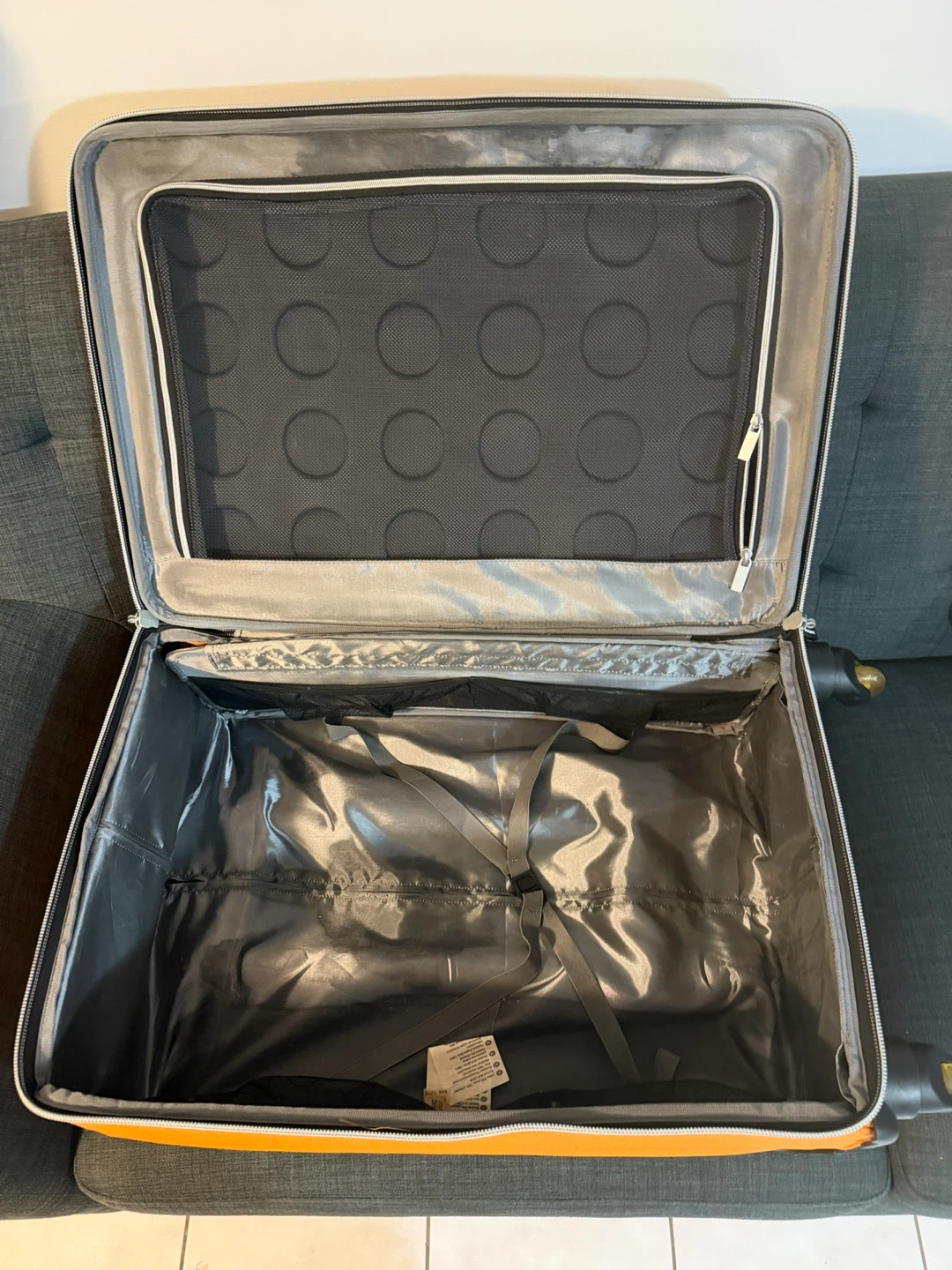 IKEA Suitcase ( Medium Size) - photo 5