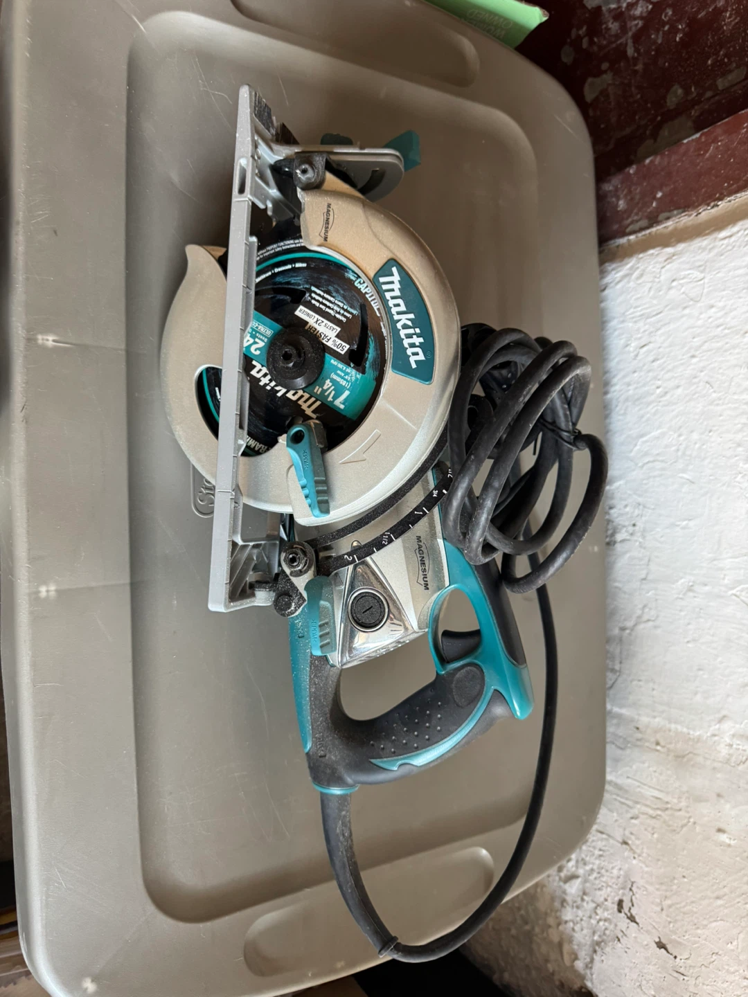 Makita 5377MG 7-1/4 inch Corded Circular Saw