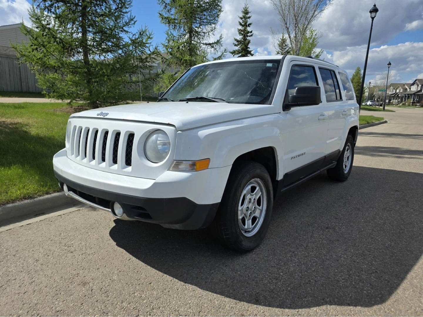 2016 White Jeep Patriot