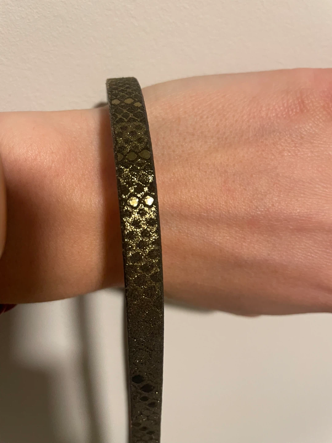Banana republic gold snakeskin leather belt - photo 2