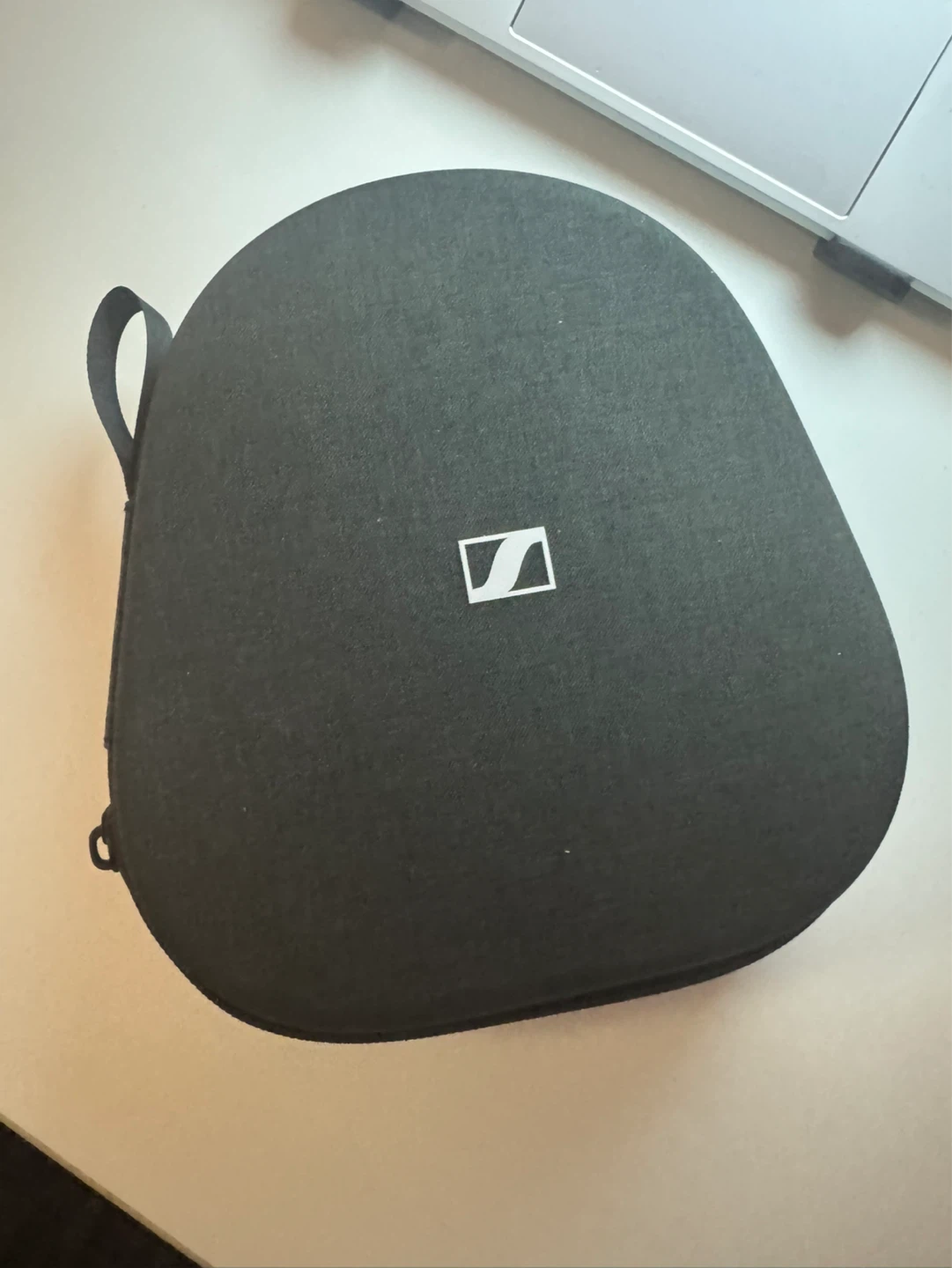 Sennheiser Black Over-Ear Headphones with Case - photo 3