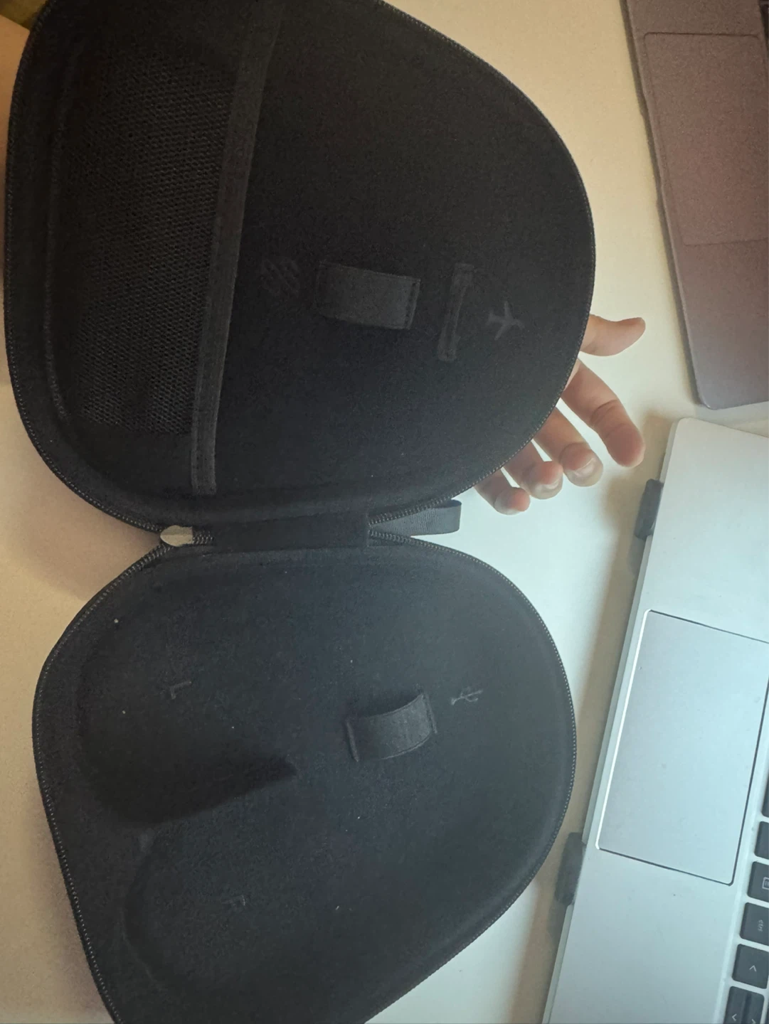 Sennheiser Black Over-Ear Headphones with Case - photo 4