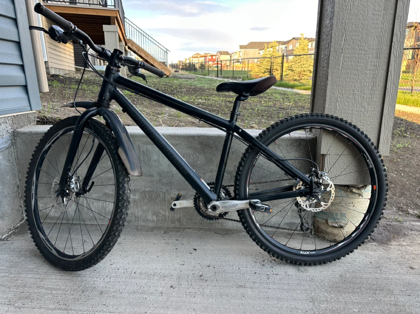 Cannondale Mountain Bike