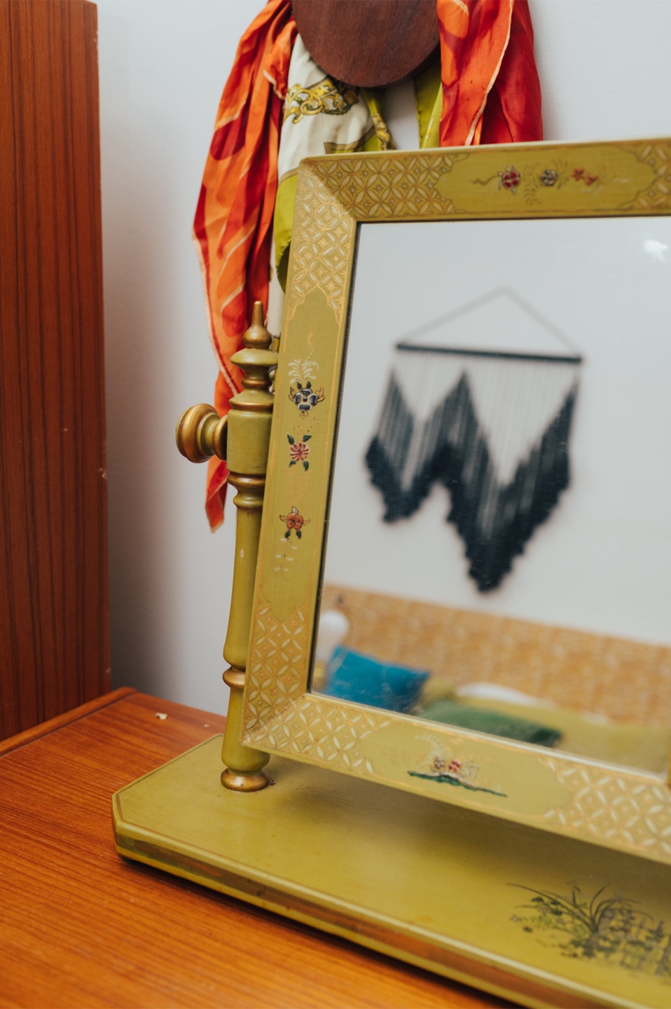 Hand-Painted Cottage Style Tilt Vanity Mirror - photo 4