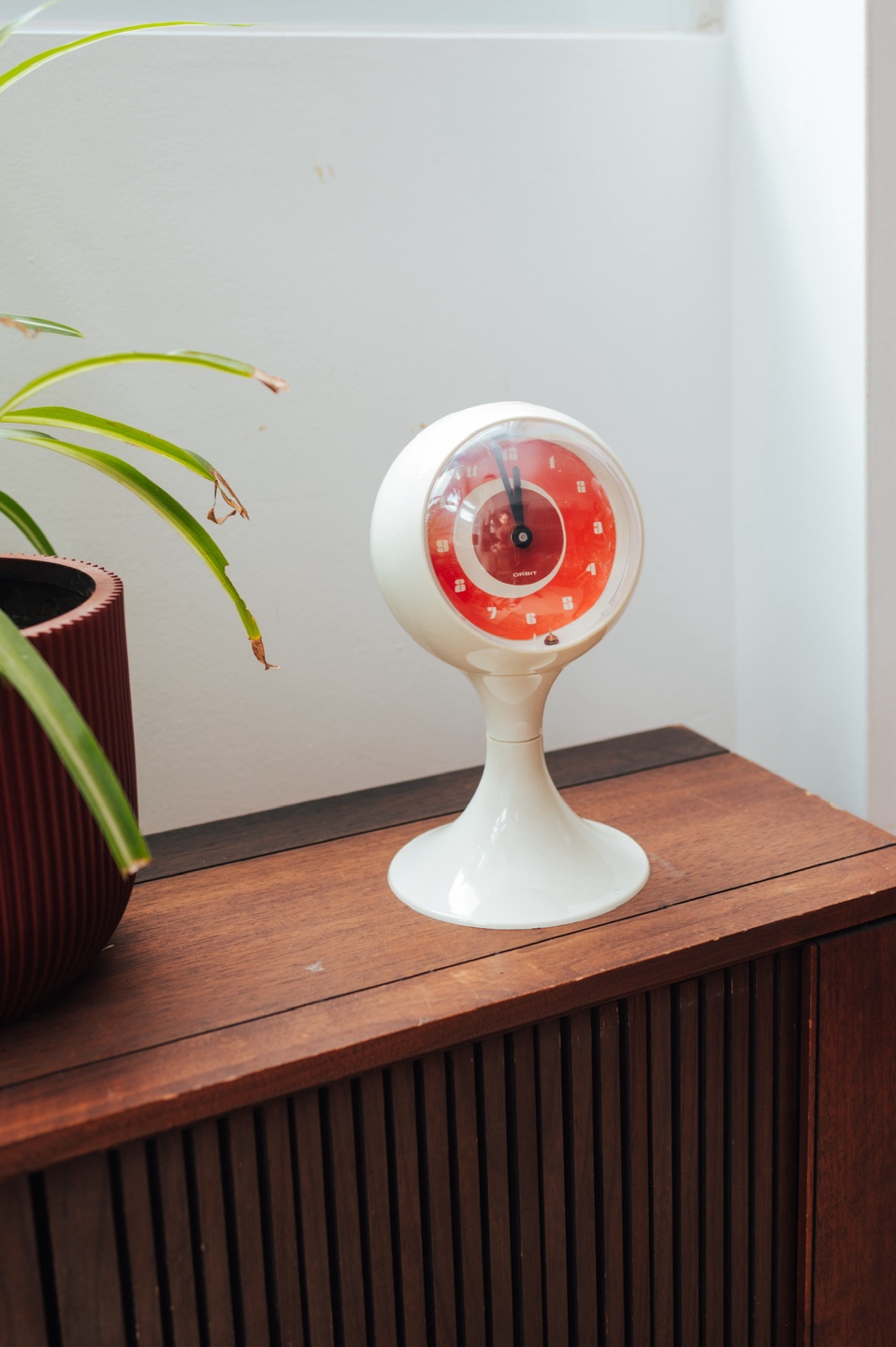 1970s Space Age Orbit Alarm Clock - photo 2