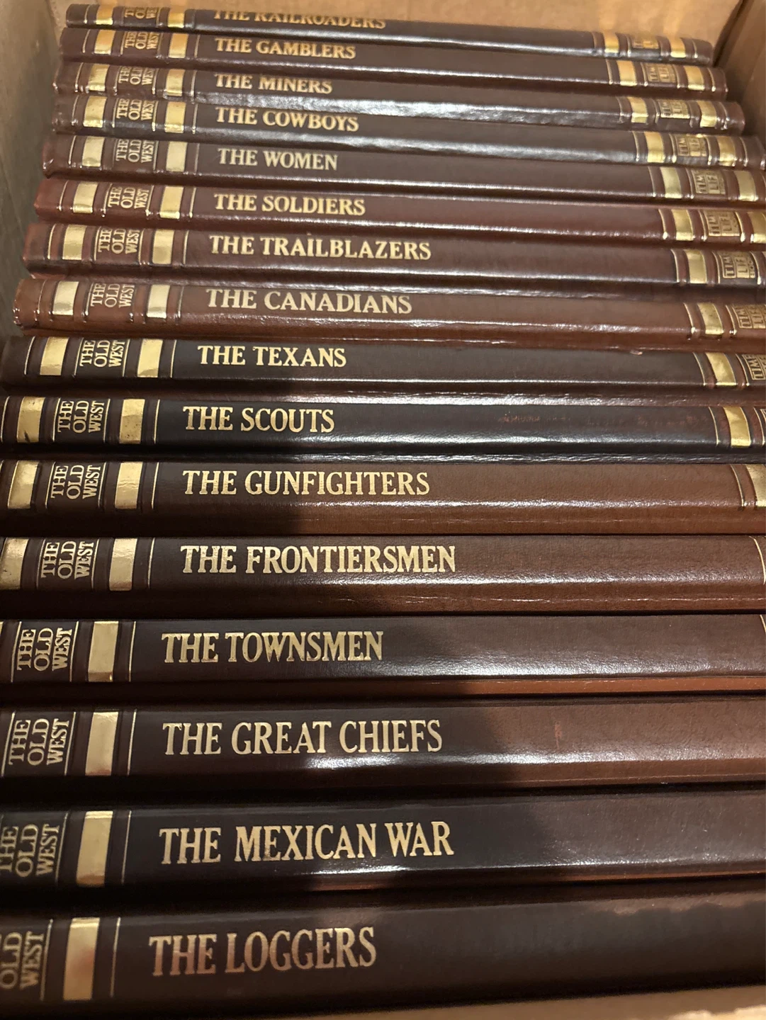 The Old West  history Books, 25 books - photo 2
