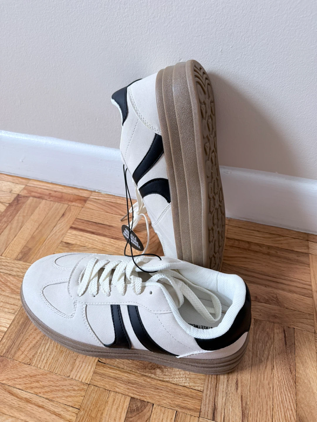 White and Black Sneakers - photo 4