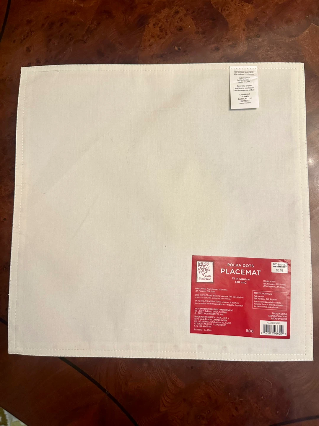 Package of 6 White  Placemat with Red Polkadots - photo 3