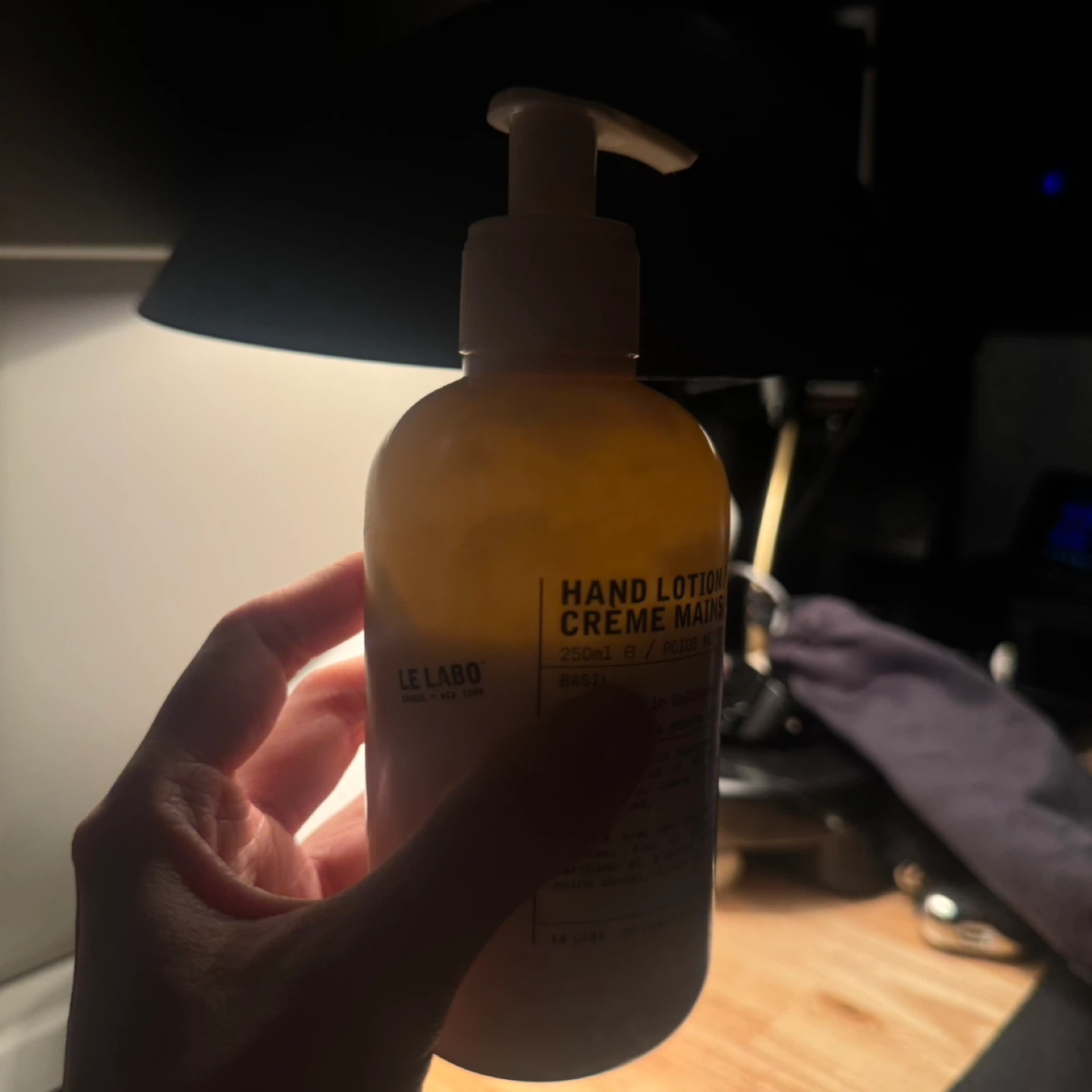 Le Labo Basil Hand Lotion Creme Mains 250ml - photo 2