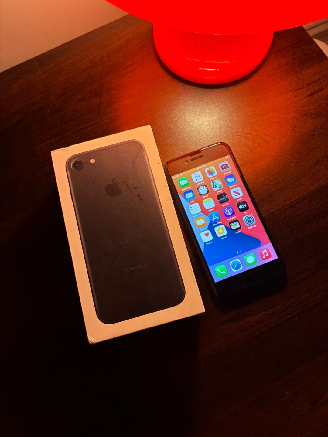 Apple iPhone 7 - 128GB - Black - photo 2