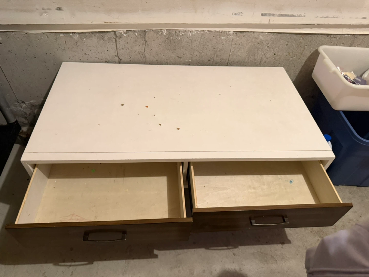 Coffee Table with Two Drawers - photo 2