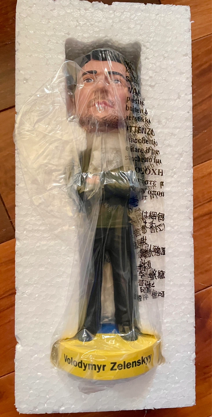 Royal Bobbles Volodymyr Zelenskyy Bobblehead - photo 2