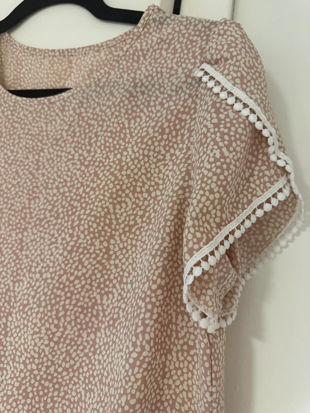 Women's Short Sleeve Top - Tan & White Ditsy Print - photo 3