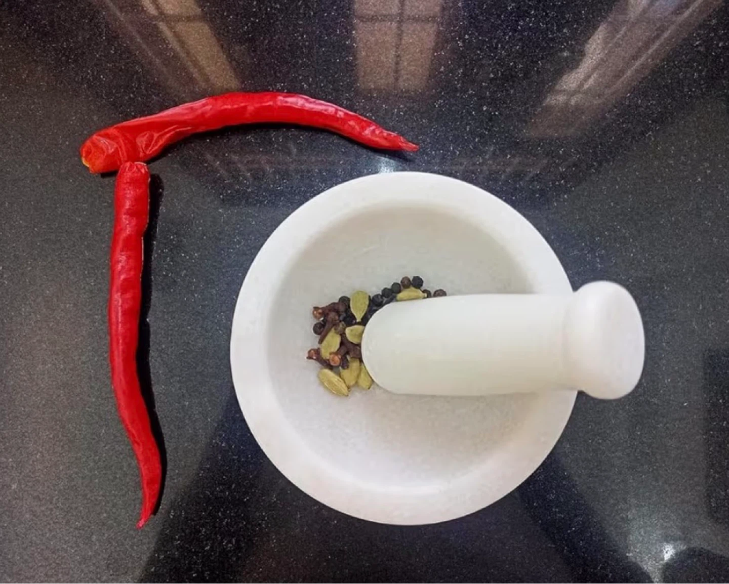 Marble Mortar and Pestle - photo 2