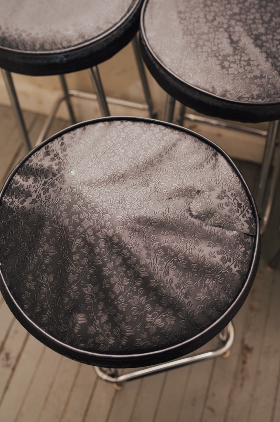 Set of 3 Midcentury Vintage Bar Stools - photo 4